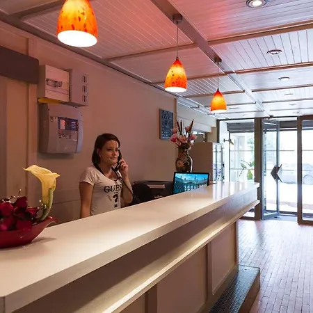 The Originals Access, Arum, Remiremont