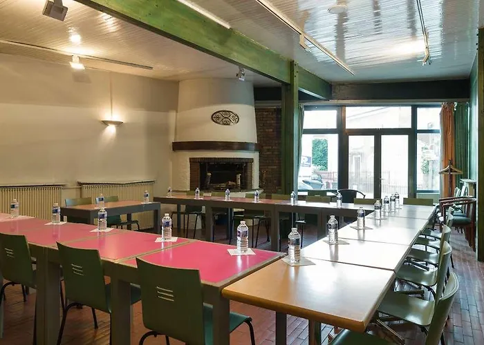 The Originals Access, Arum,