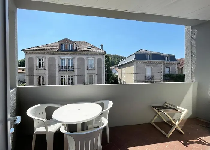 Hotel The Originals Access, Arum, 2*